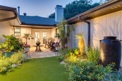 16046 Longvista Drive Dallas TX 75248
