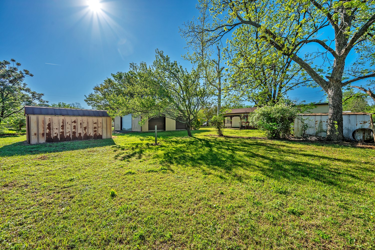 2615 W Johnson Street Denison TX 75020