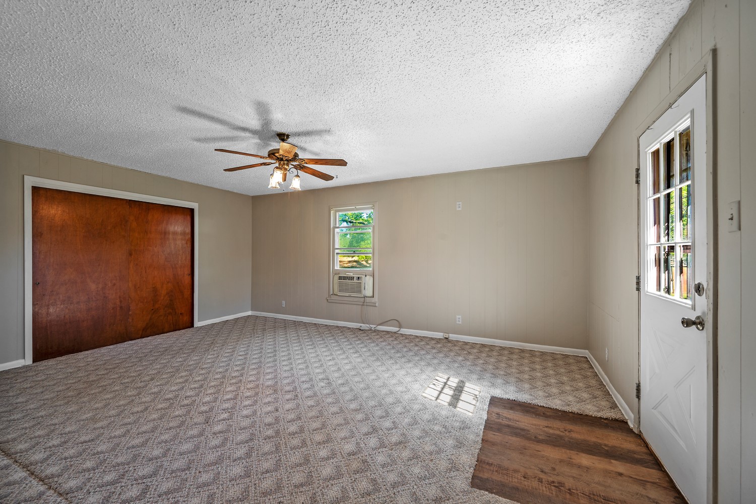 2615 W Johnson Street Denison TX 75020