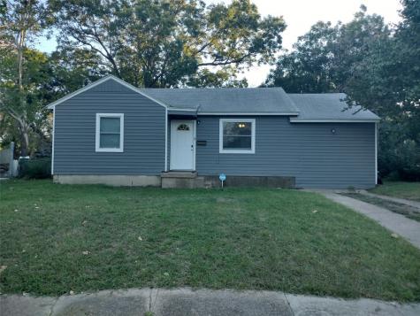 1721 Rosewood Street Grand Prairie TX 75050