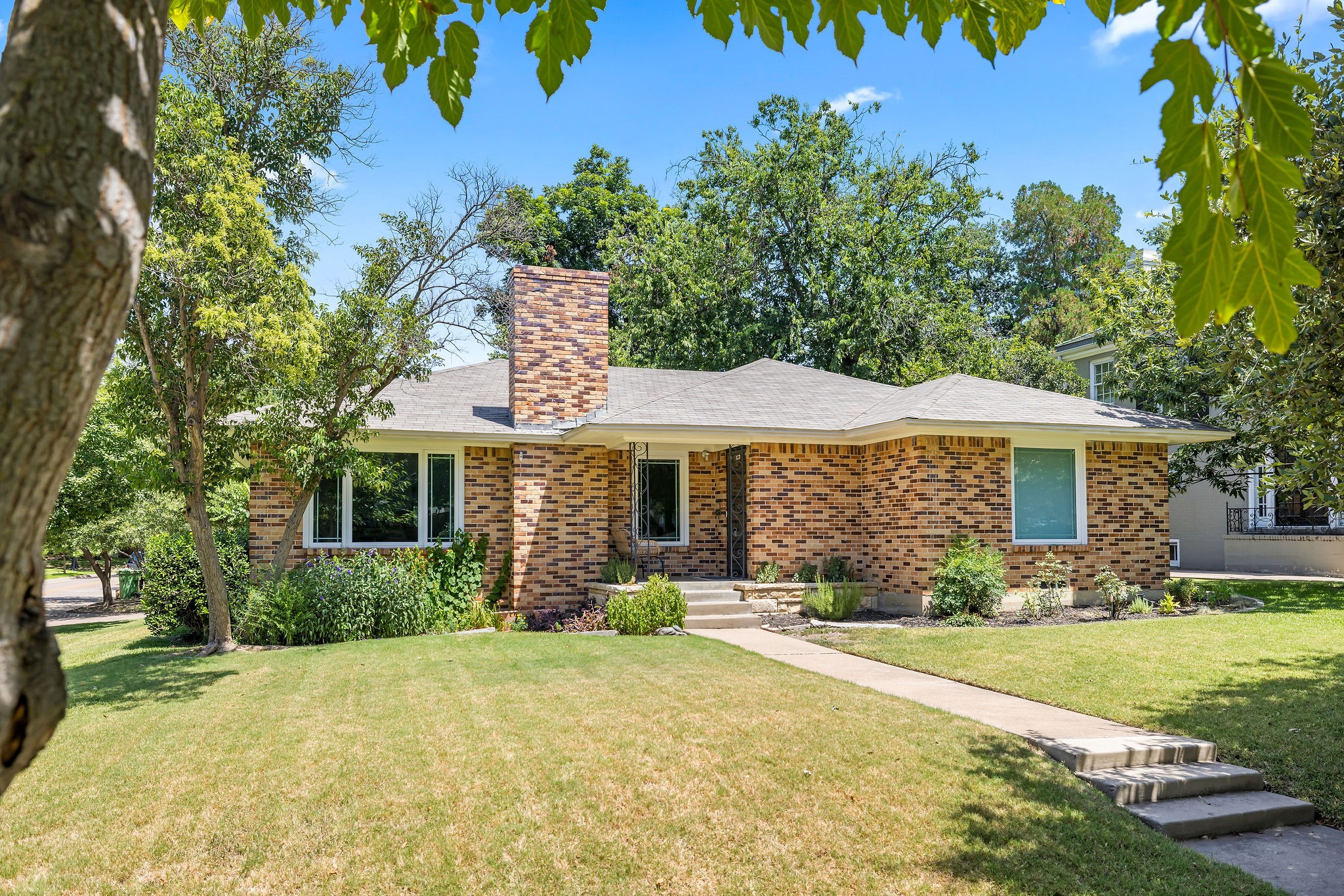 2801 5th Avenue Fort Worth TX 76110