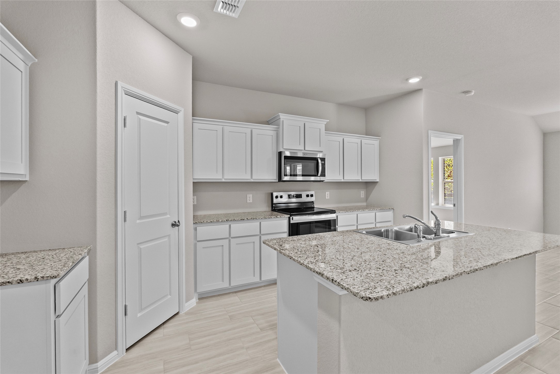 529 Marsh Street Cleburne TX 76033