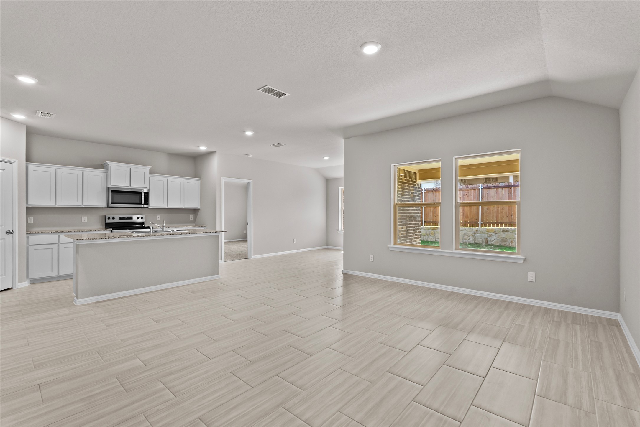 529 Marsh Street Cleburne TX 76033