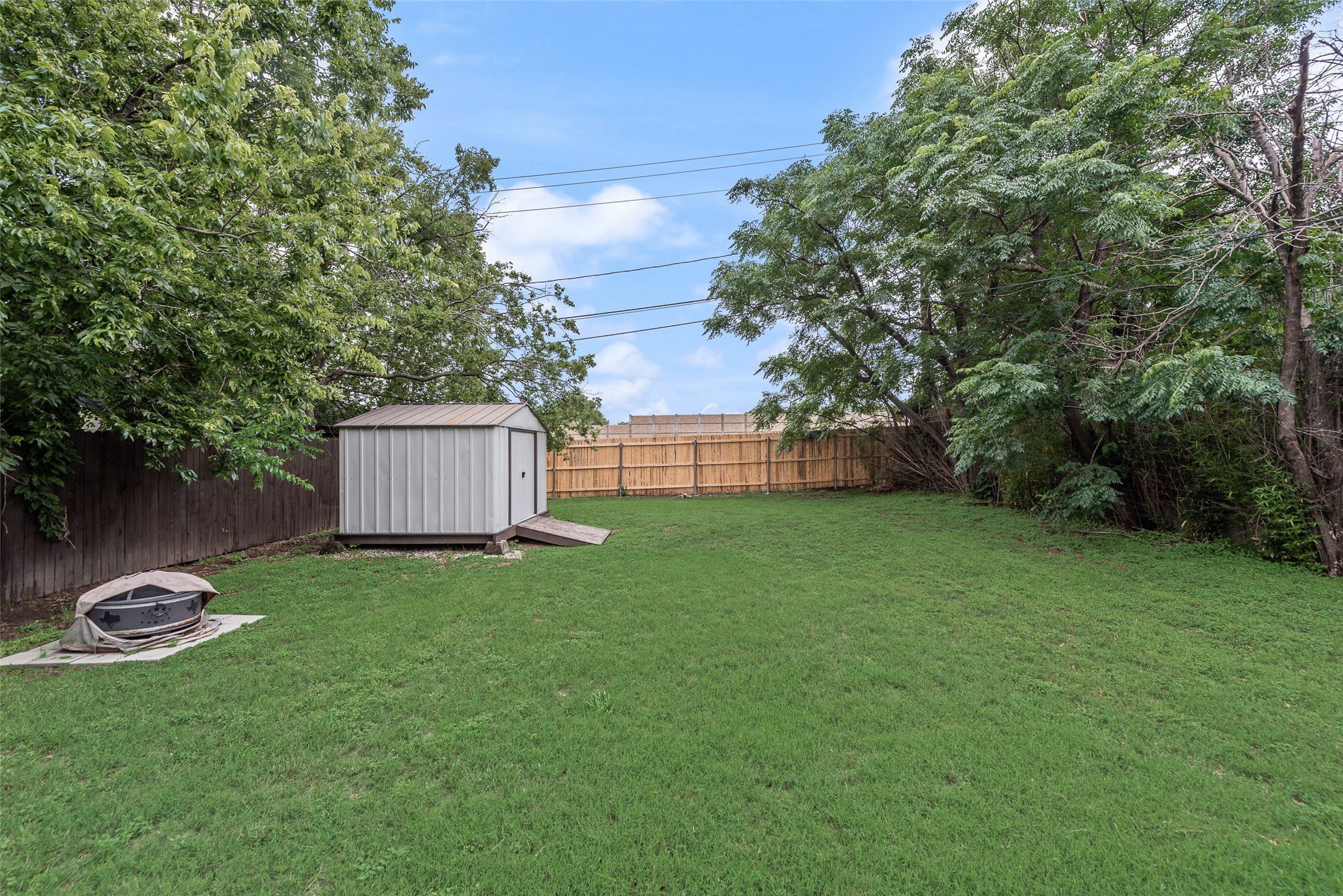 4913 Calmont Avenue Fort Worth TX 76107