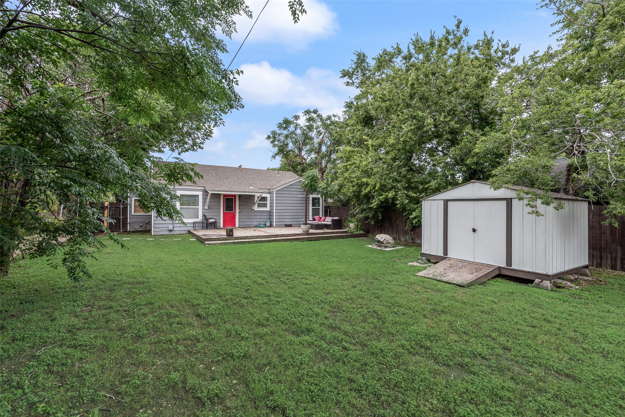4913 Calmont Avenue Fort Worth TX 76107