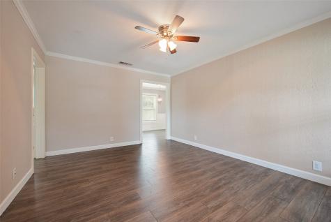4913 Calmont Avenue Fort Worth TX 76107