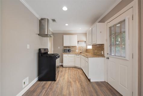 4913 Calmont Avenue Fort Worth TX 76107