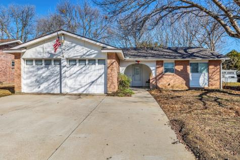 1715 Cottonwood Street Arlington TX 76014