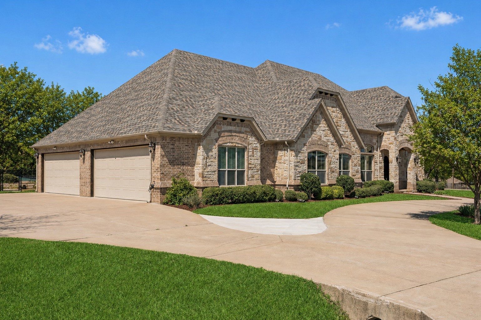 8900 Augusta Drive Granbury TX 76049