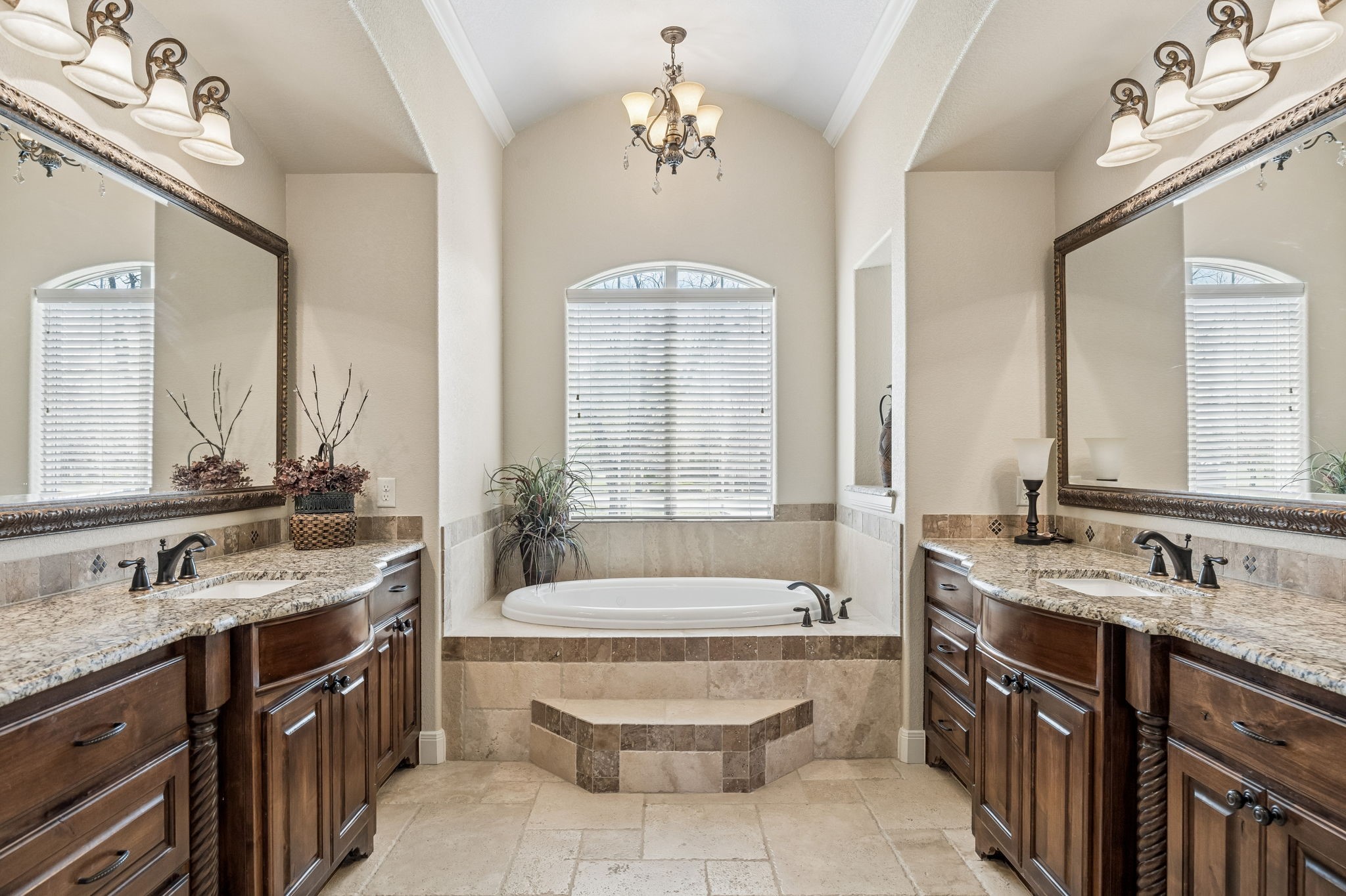 8900 Augusta Drive Granbury TX 76049