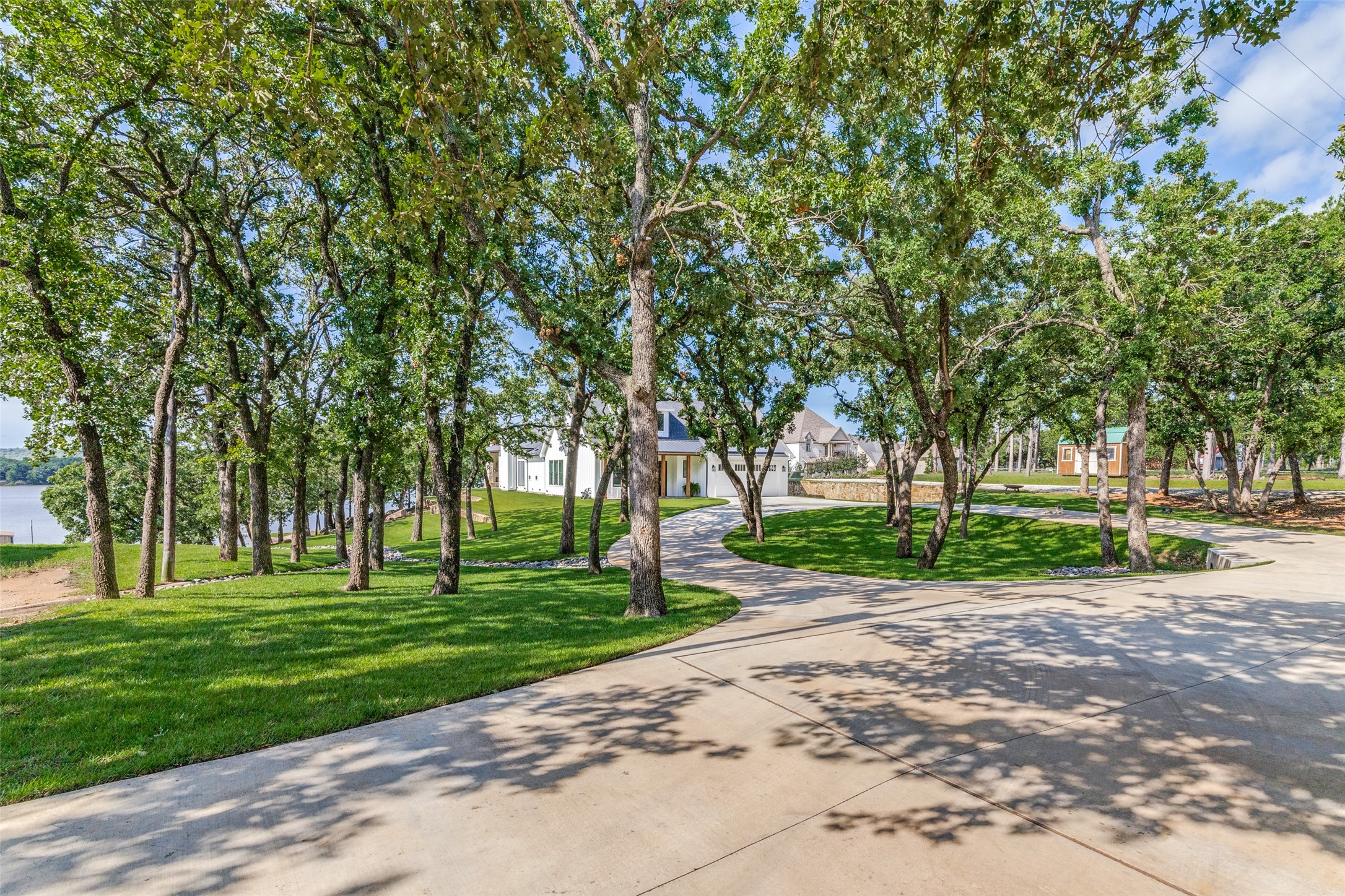 1757 Country Club Road Bowie TX 76230