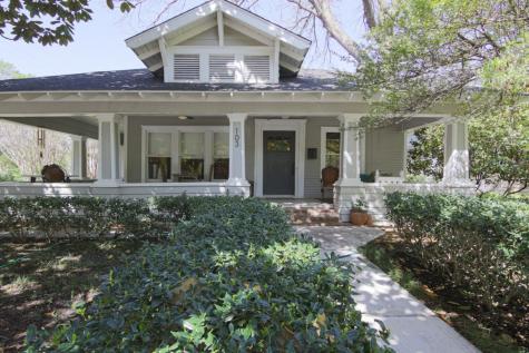 103 N Edgefield Avenue Dallas TX 75208