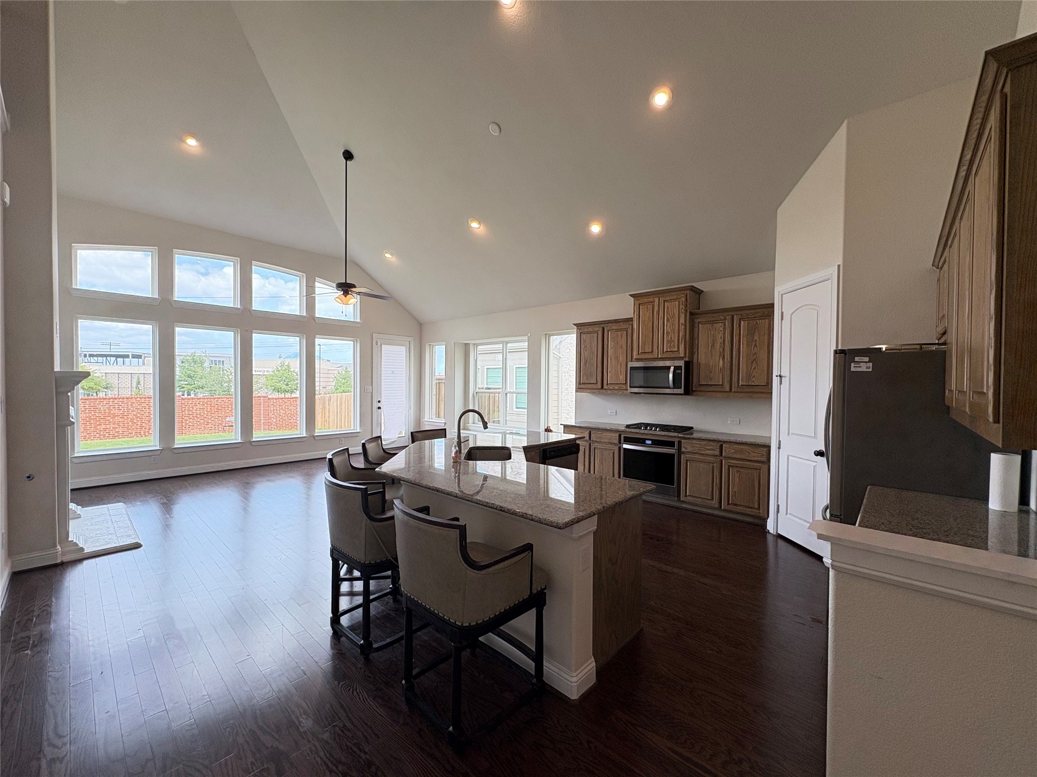 323 Butternut Way Irving TX 75063