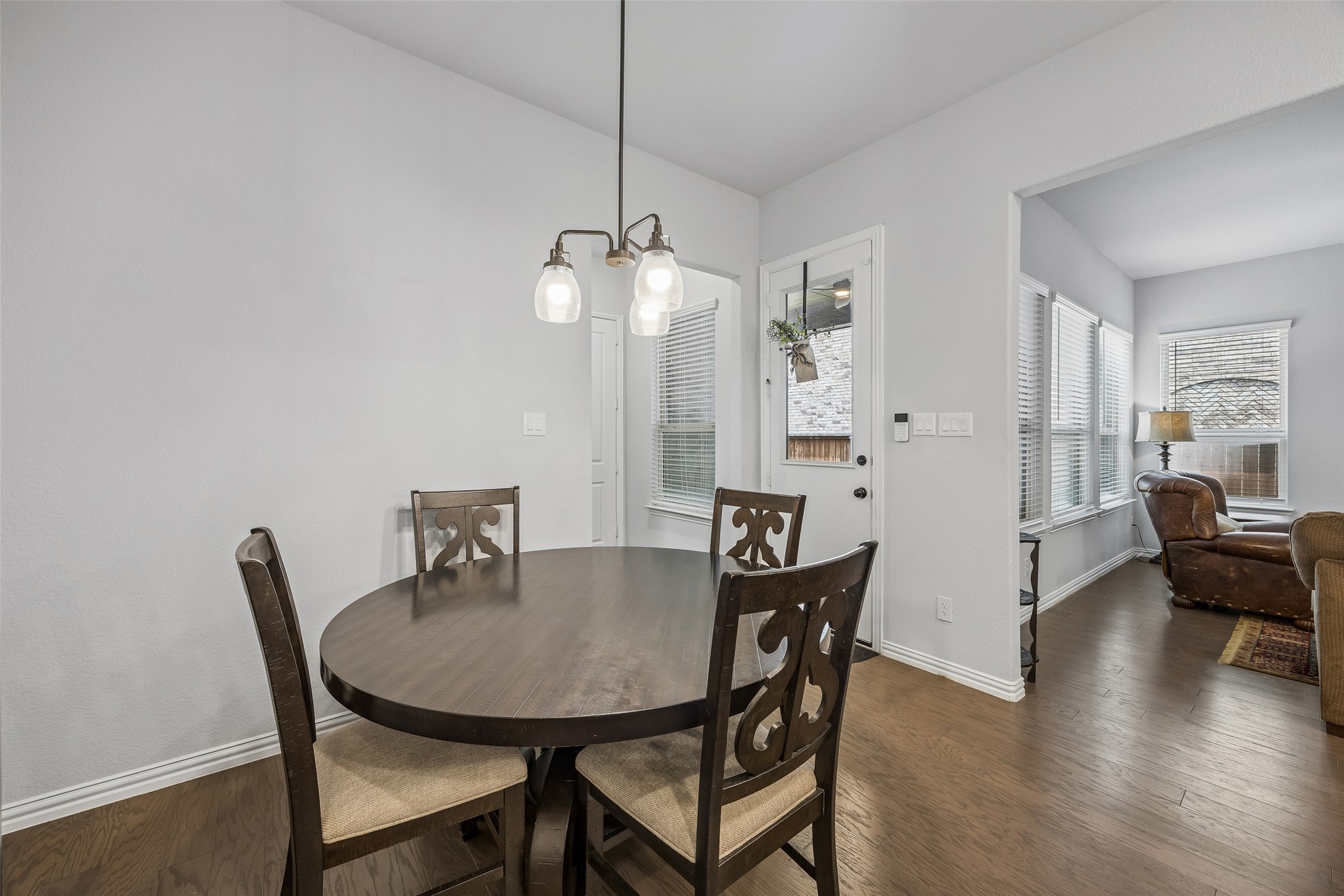 2533 Westbank Trail Garland TX 75042
