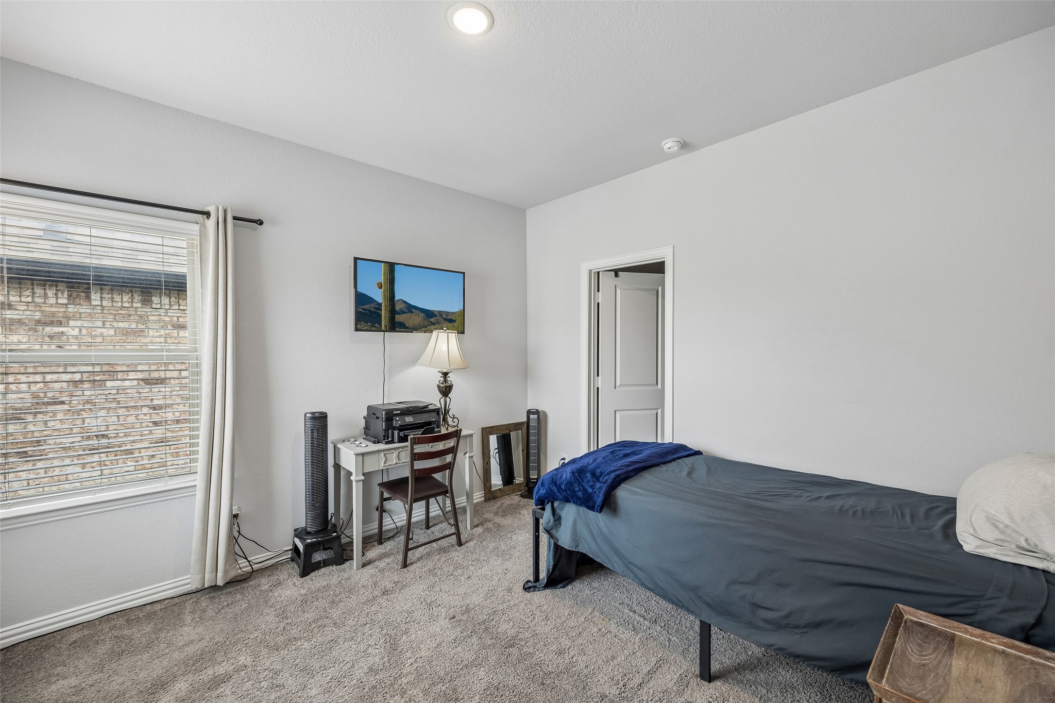 2533 Westbank Trail Garland TX 75042