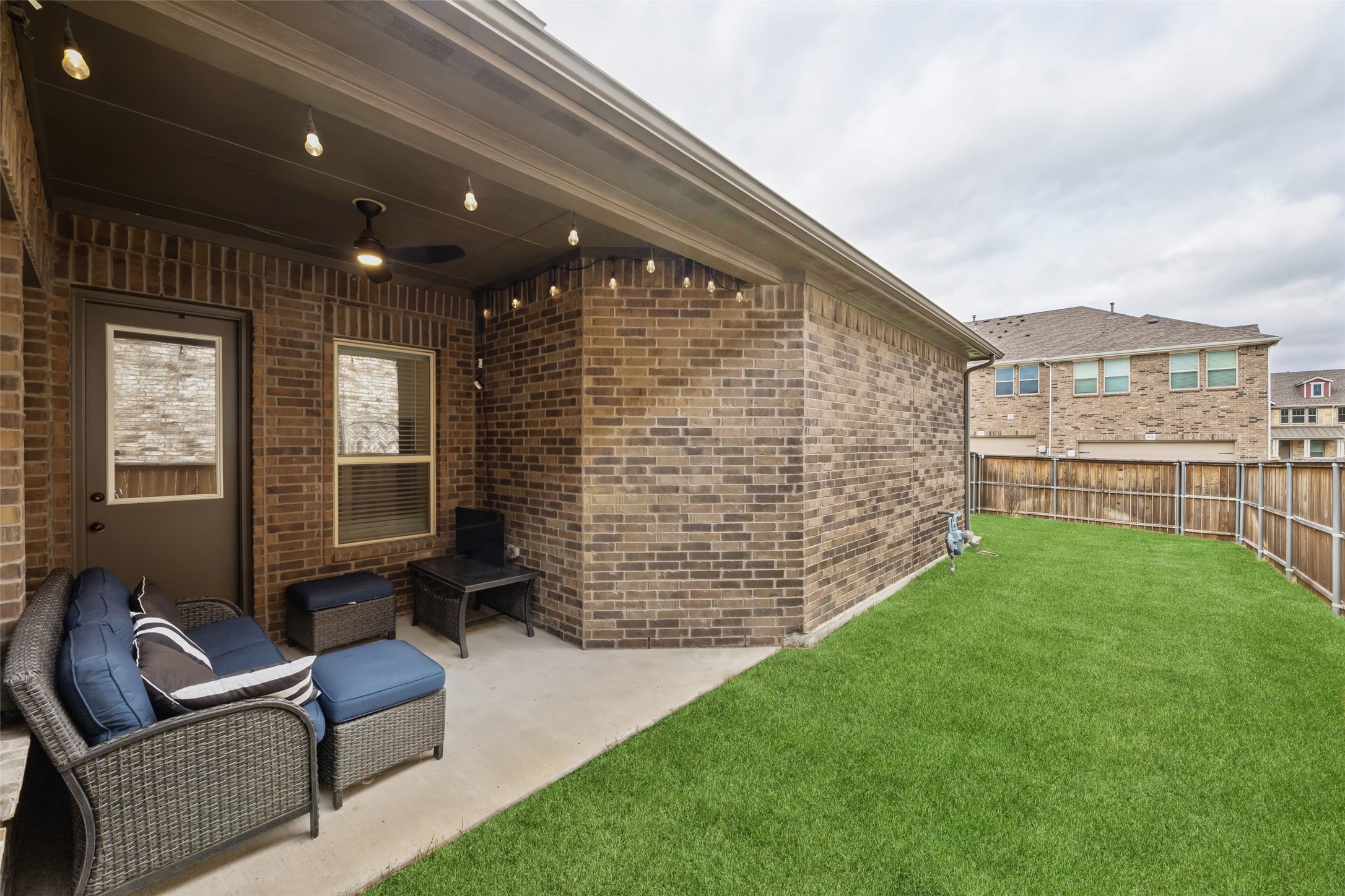 2533 Westbank Trail Garland TX 75042