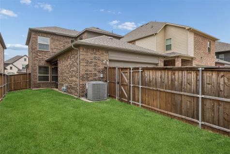 2533 Westbank Trail Garland TX 75042
