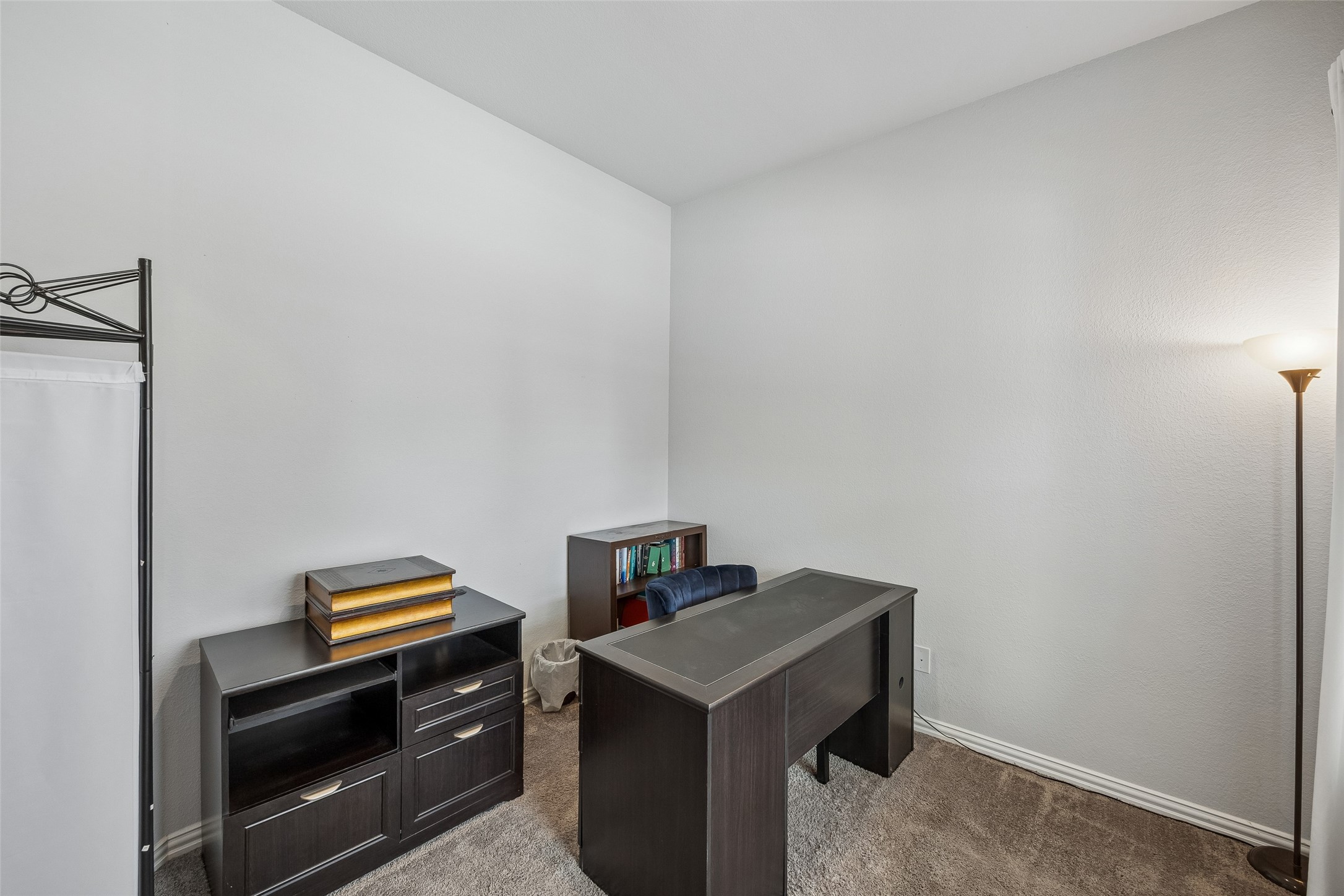 2533 Westbank Trail Garland TX 75042