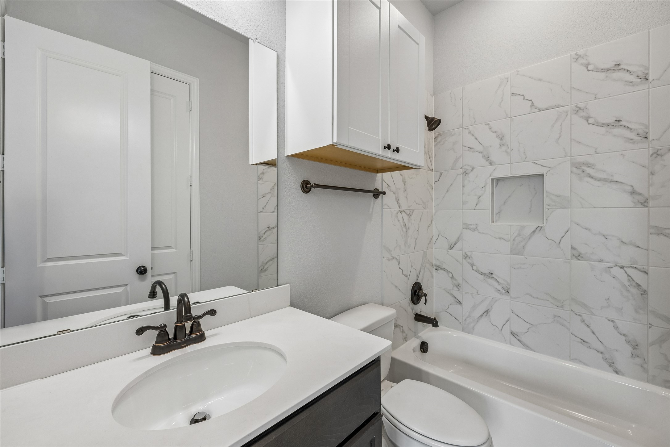 2533 Westbank Trail Garland TX 75042