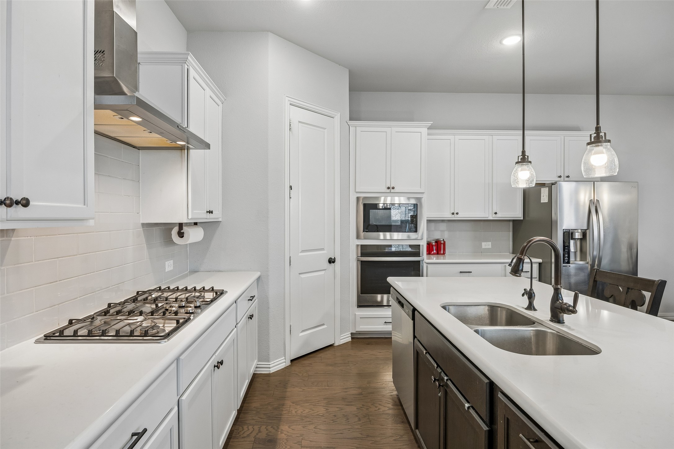 2533 Westbank Trail Garland TX 75042
