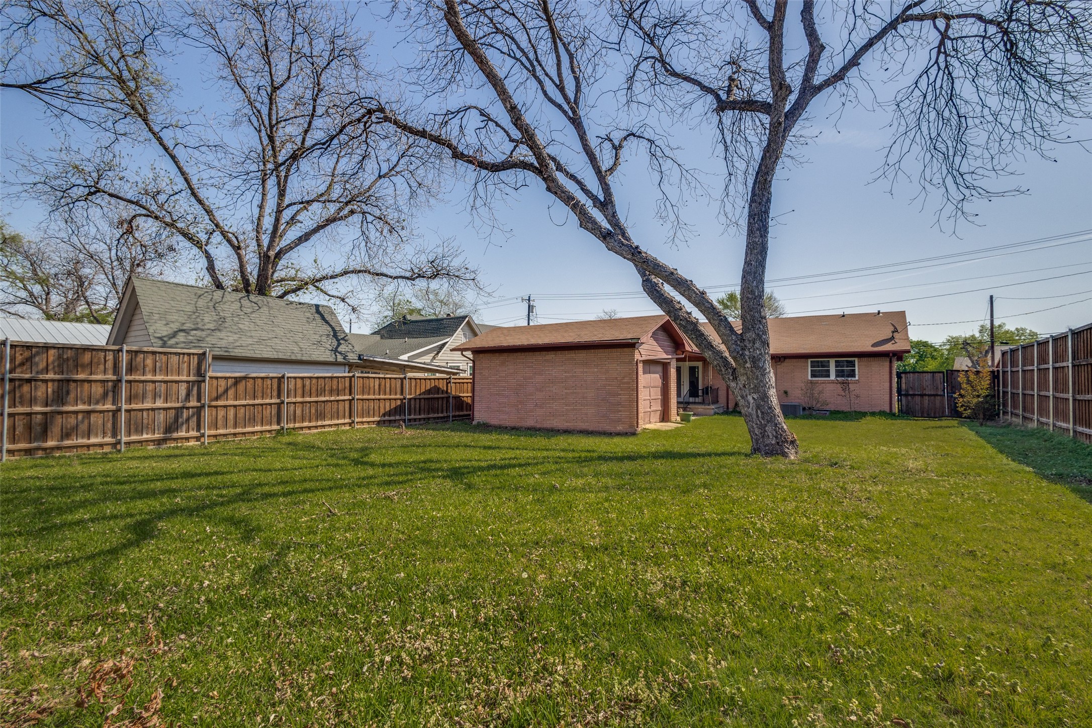 433 Fulton Street Denton TX 76201