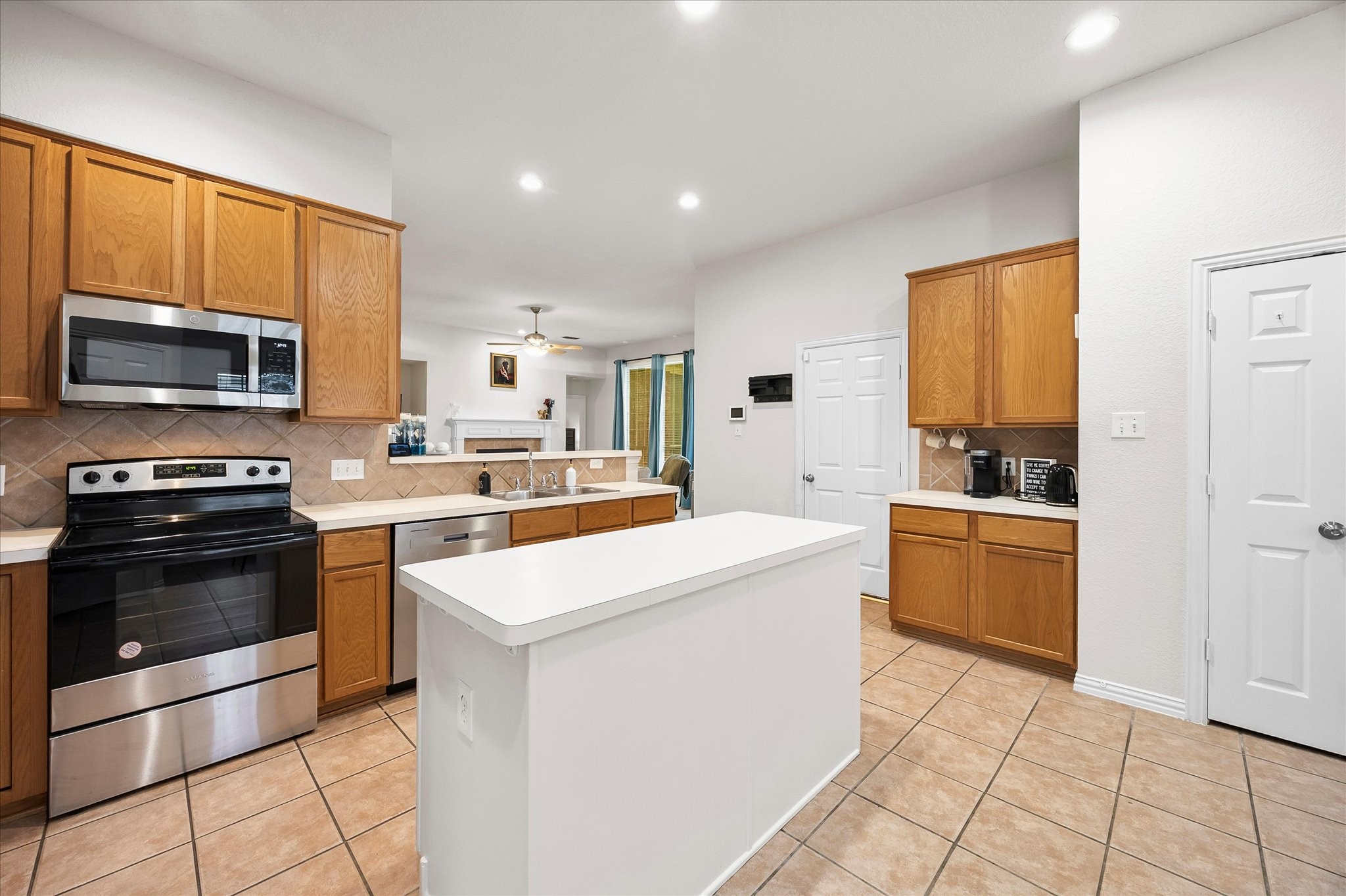 6601 Marquett Drive Rowlett TX 75089