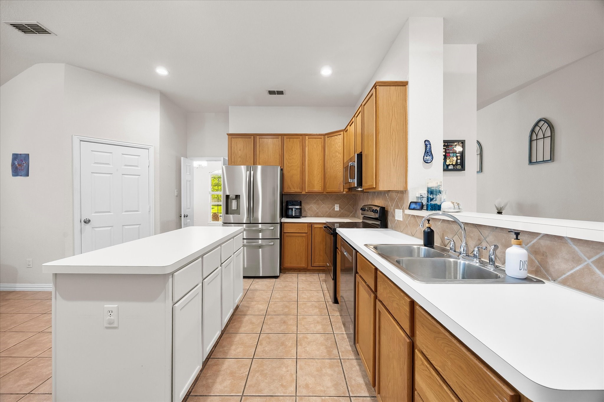 6601 Marquett Drive Rowlett TX 75089