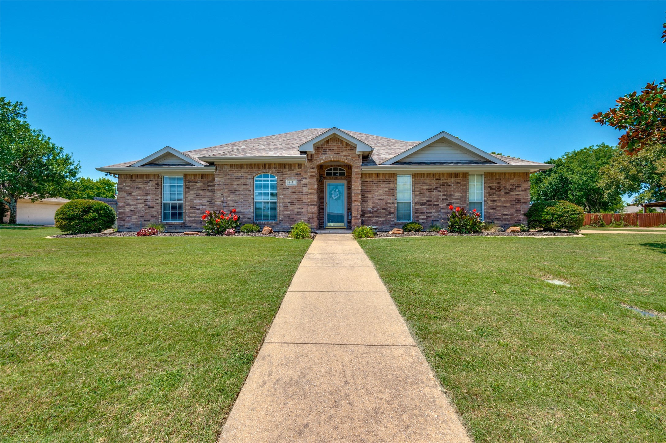 6431 Peak View Court Midlothian TX 76065