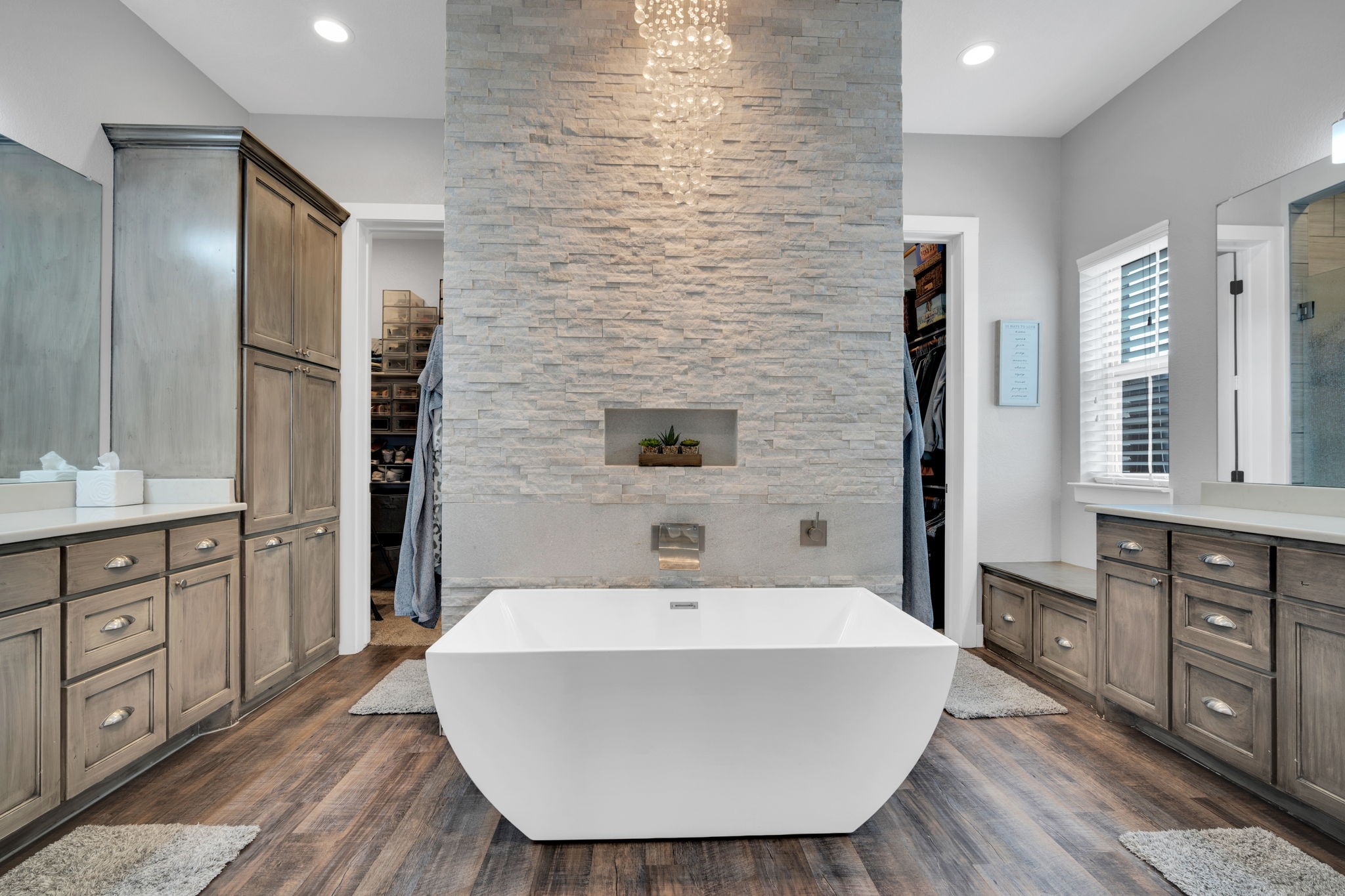 8611 Mattie Lane Waxahachie TX 75167