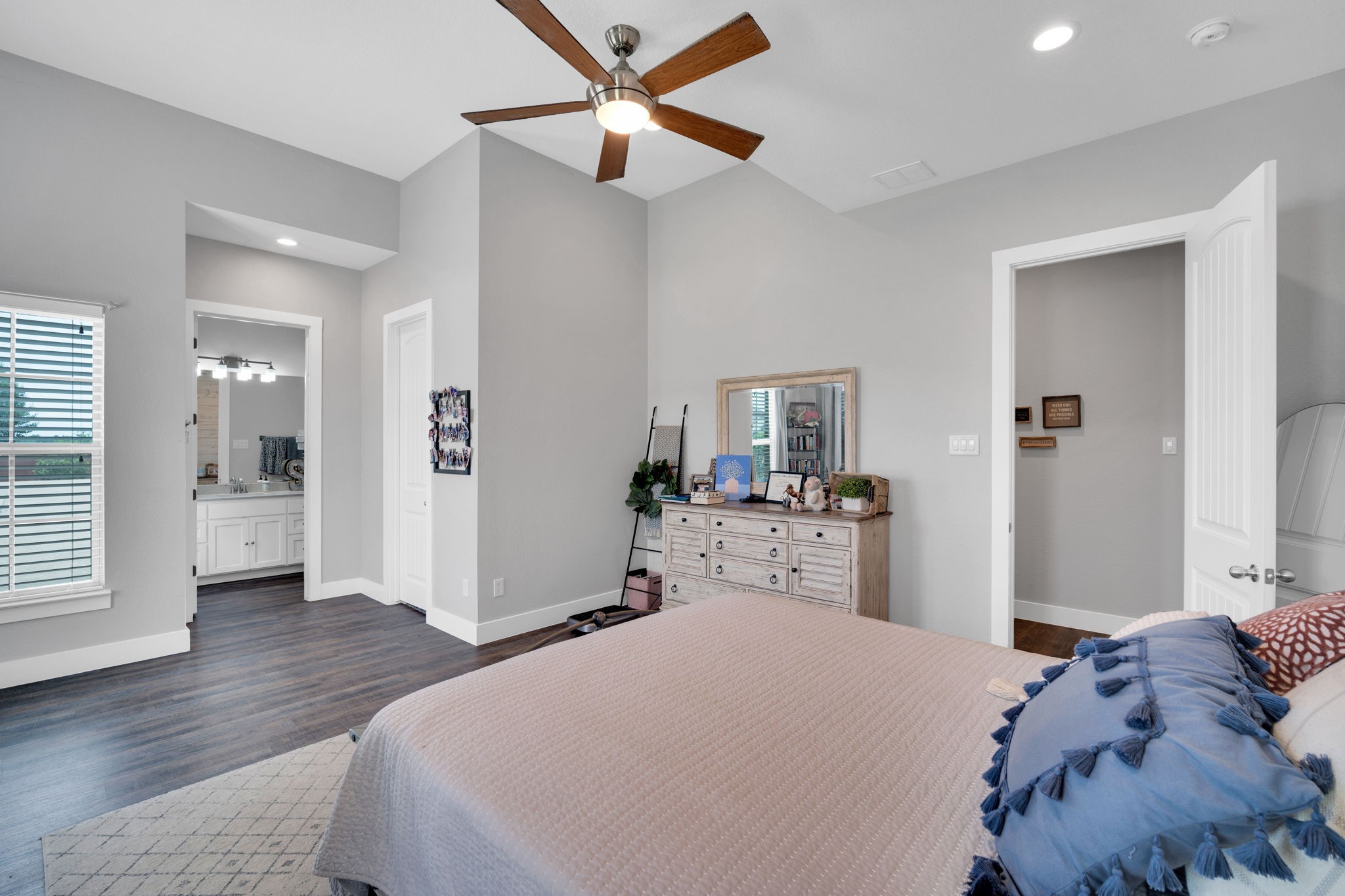 8611 Mattie Lane Waxahachie TX 75167