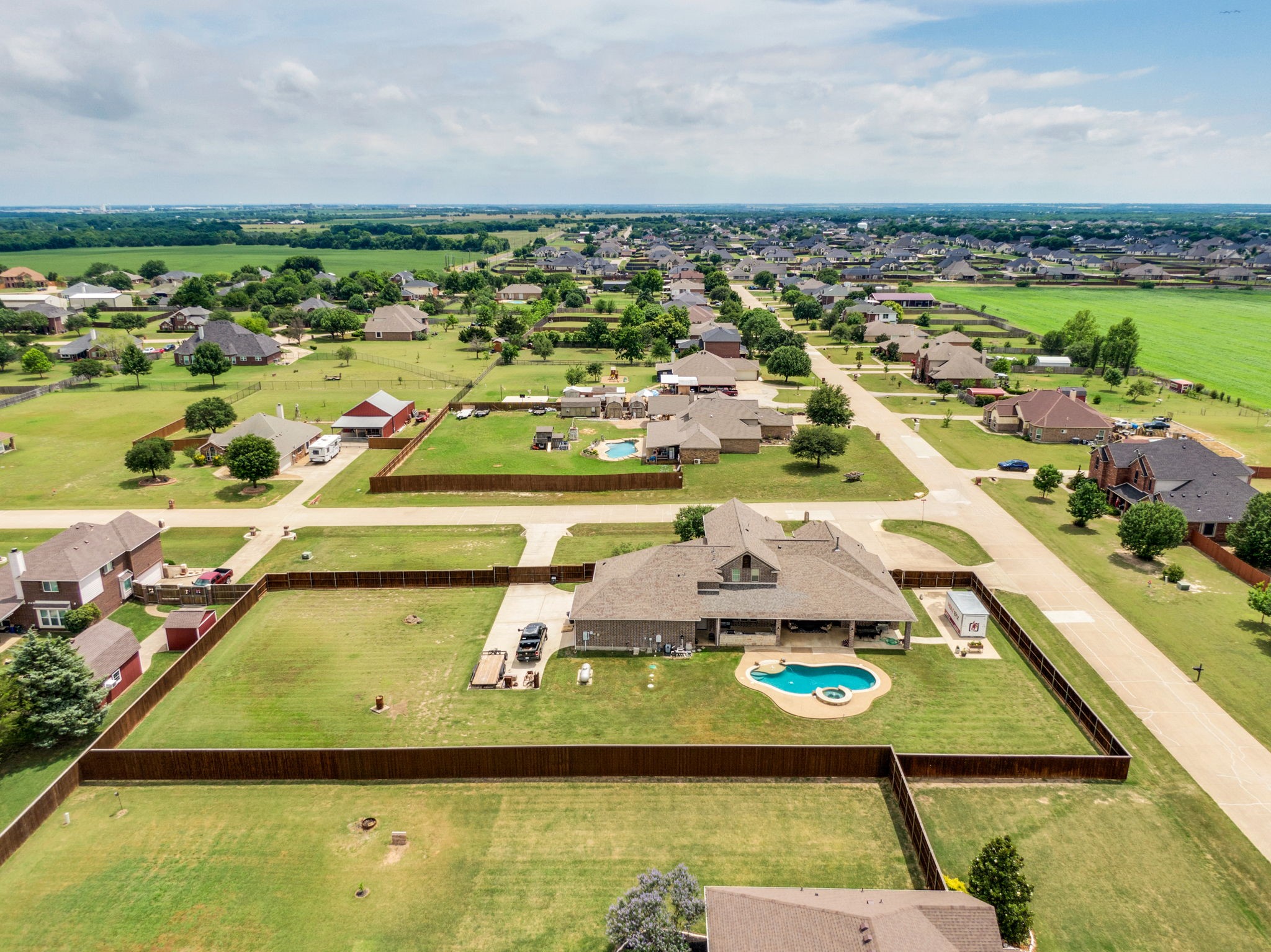 8611 Mattie Lane Waxahachie TX 75167