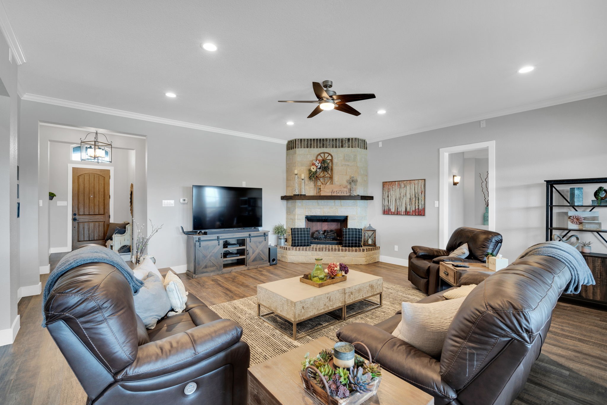 8611 Mattie Lane Waxahachie TX 75167