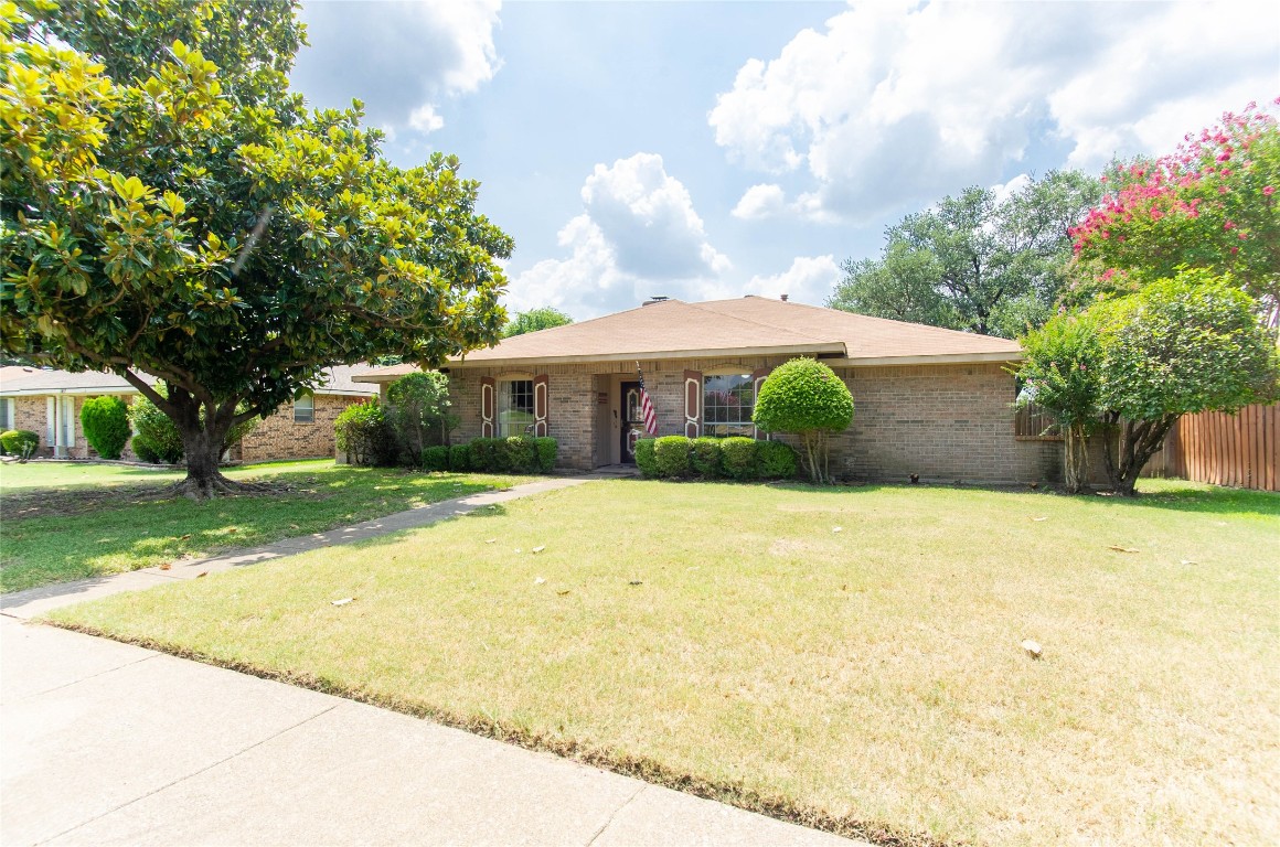 1413 Woodland Park Drive Garland TX 75040