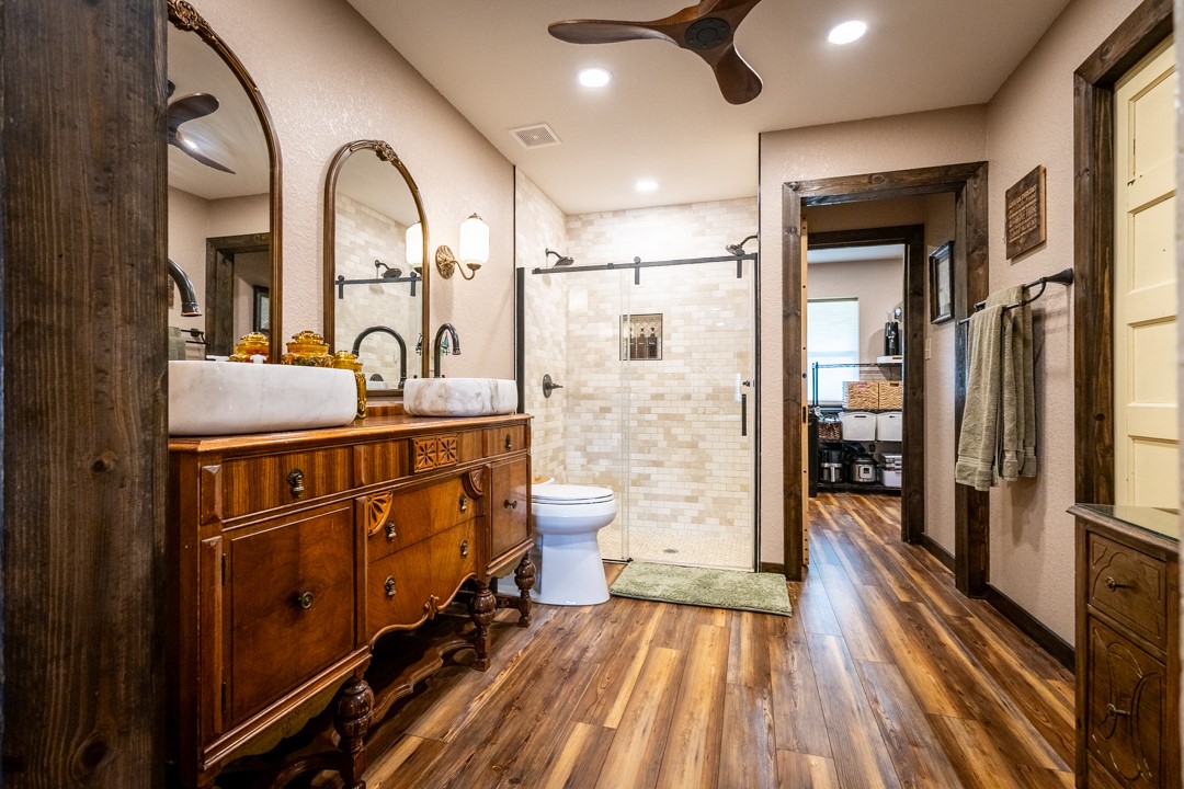 7060 Hells Gate Loop Possum Kingdom Lake TX 76475