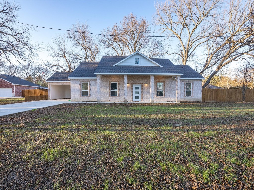 571 Dallas Street Italy TX 76651