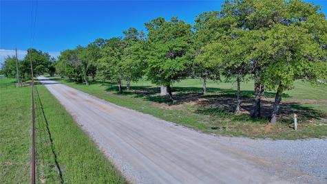 433 Fruitland Road Bowie TX 76230