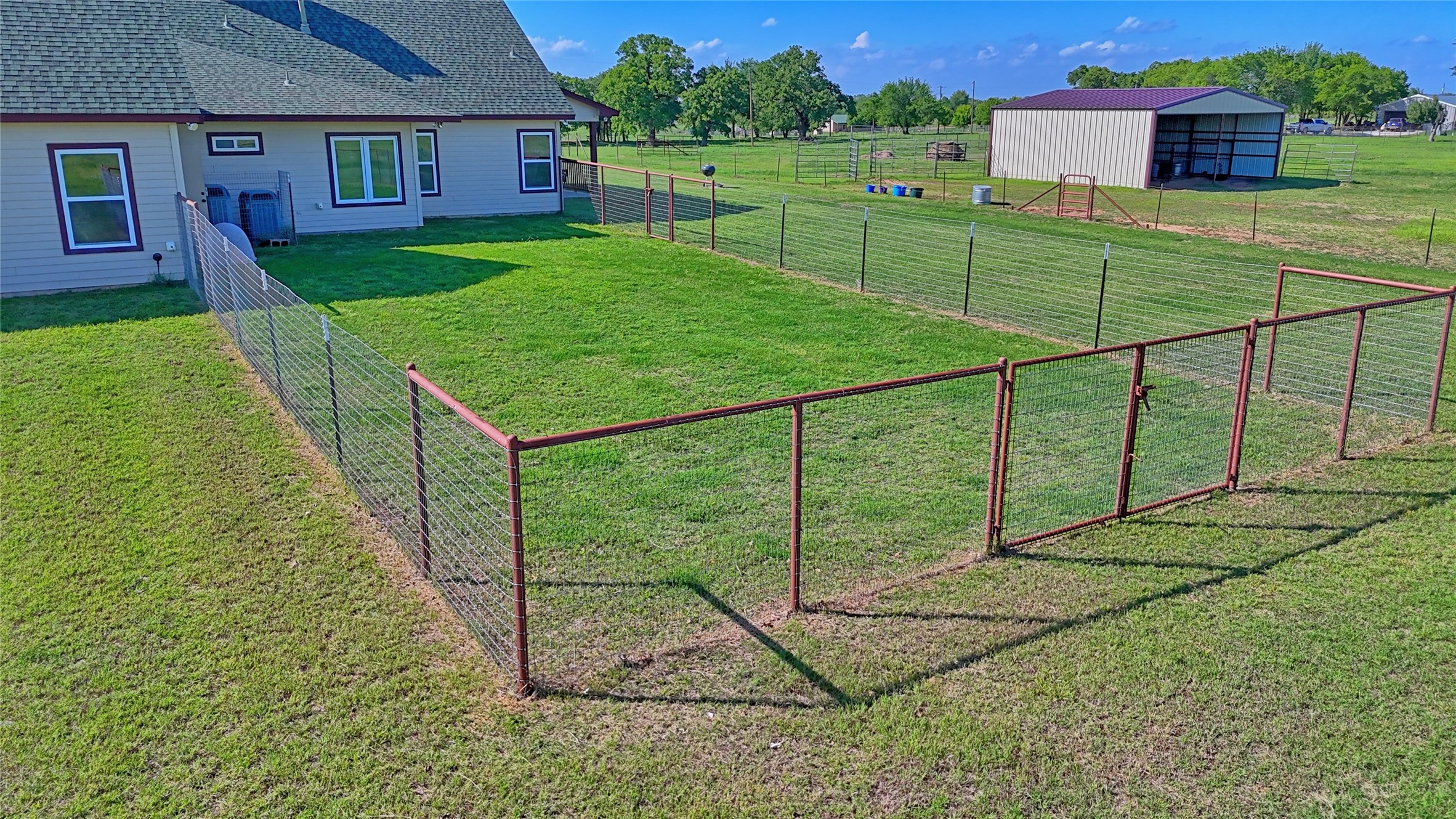 433 Fruitland Road Bowie TX 76230
