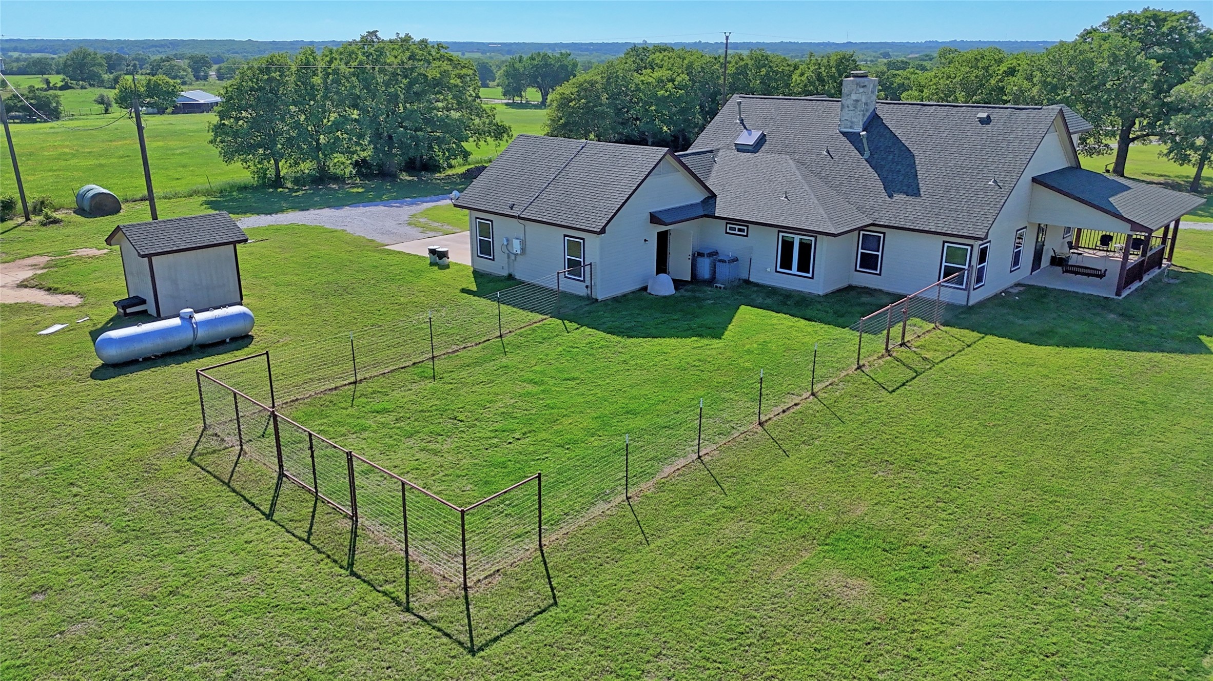 433 Fruitland Road Bowie TX 76230