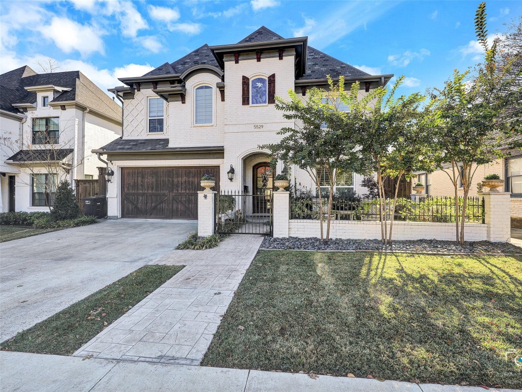 5529 Pershing Avenue Fort Worth TX 76107