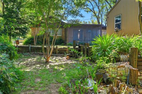 620 W College Street Grapevine TX 76051