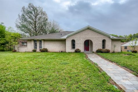 1108 Shadywood Lane Desoto TX 75115