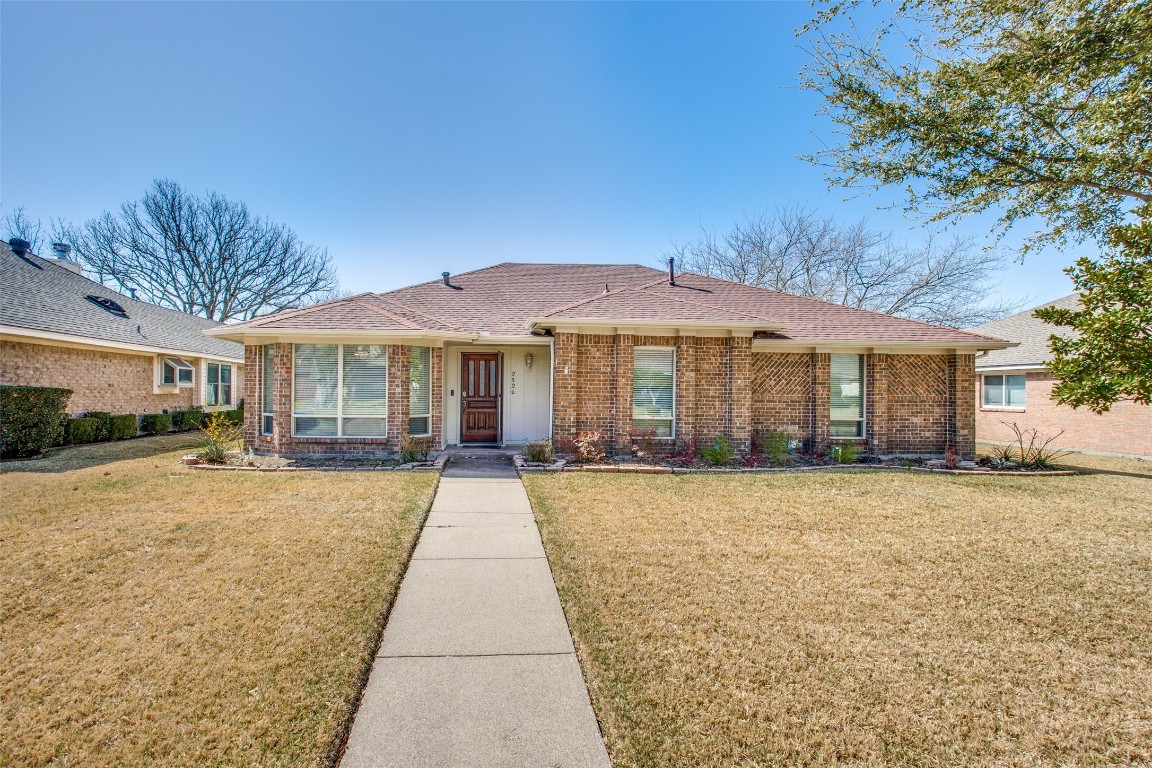 2526 Meadowridge Drive Garland TX 75044