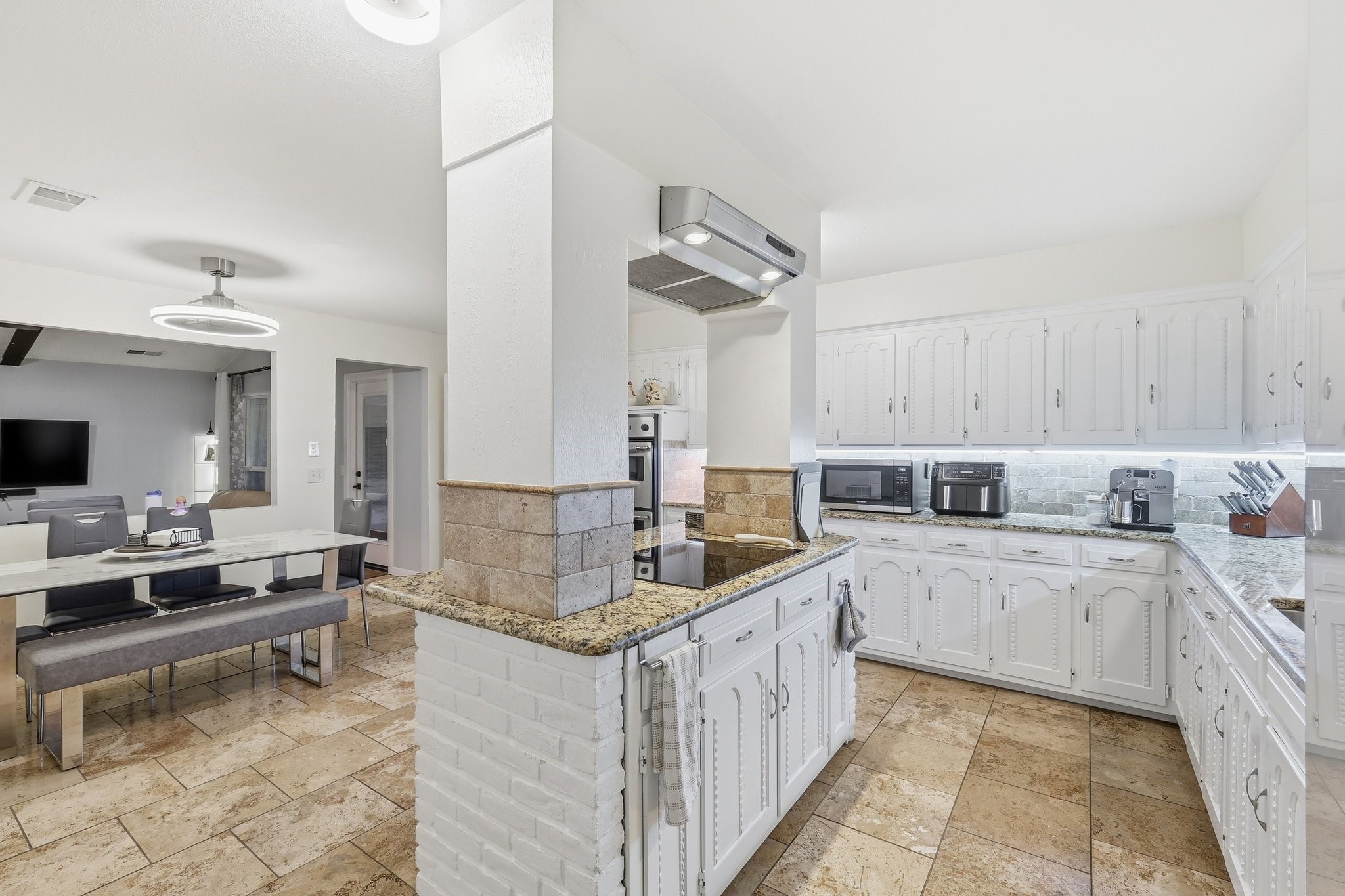 2708 Regal Road Plano TX 75075