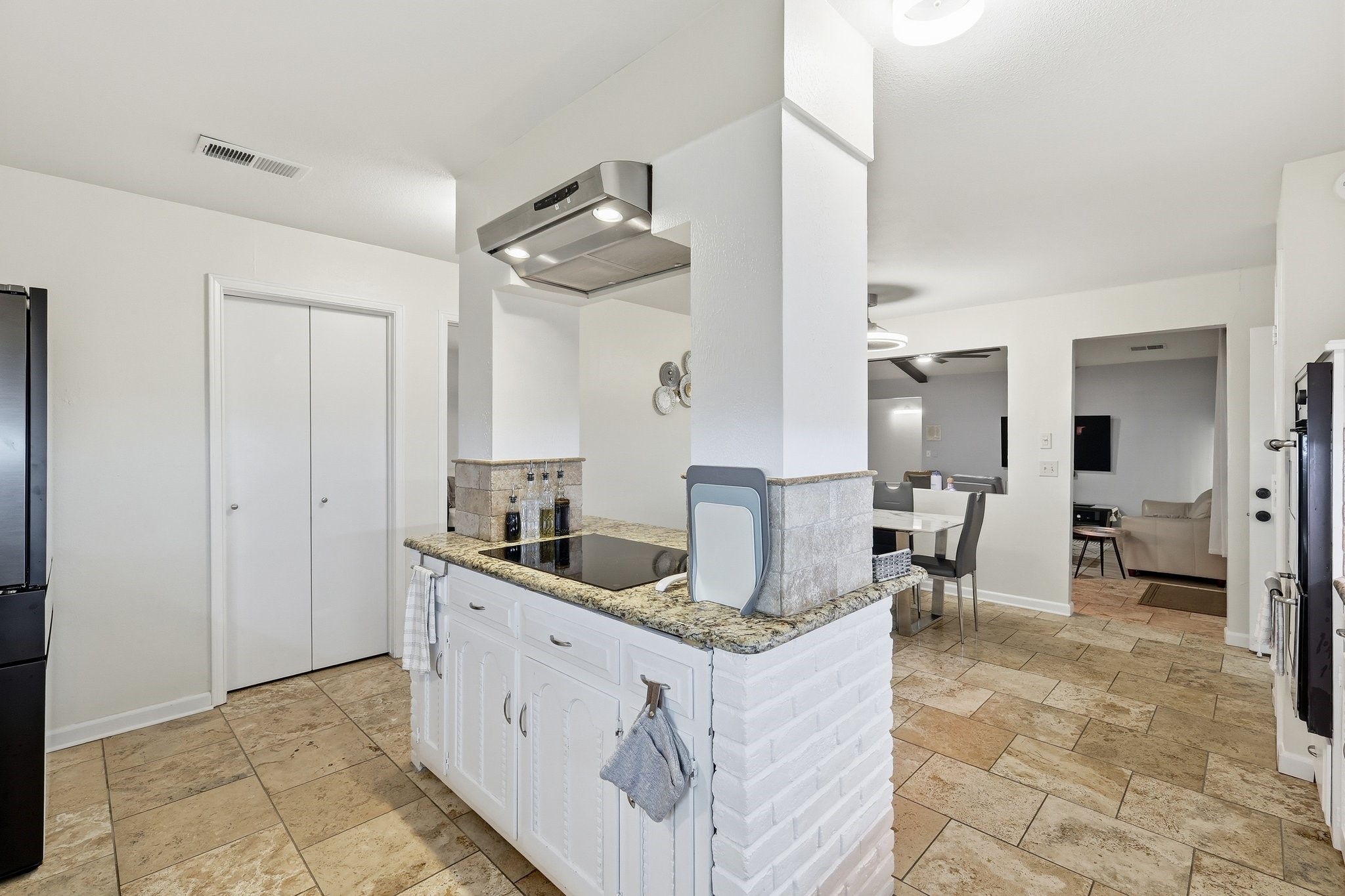 2708 Regal Road Plano TX 75075