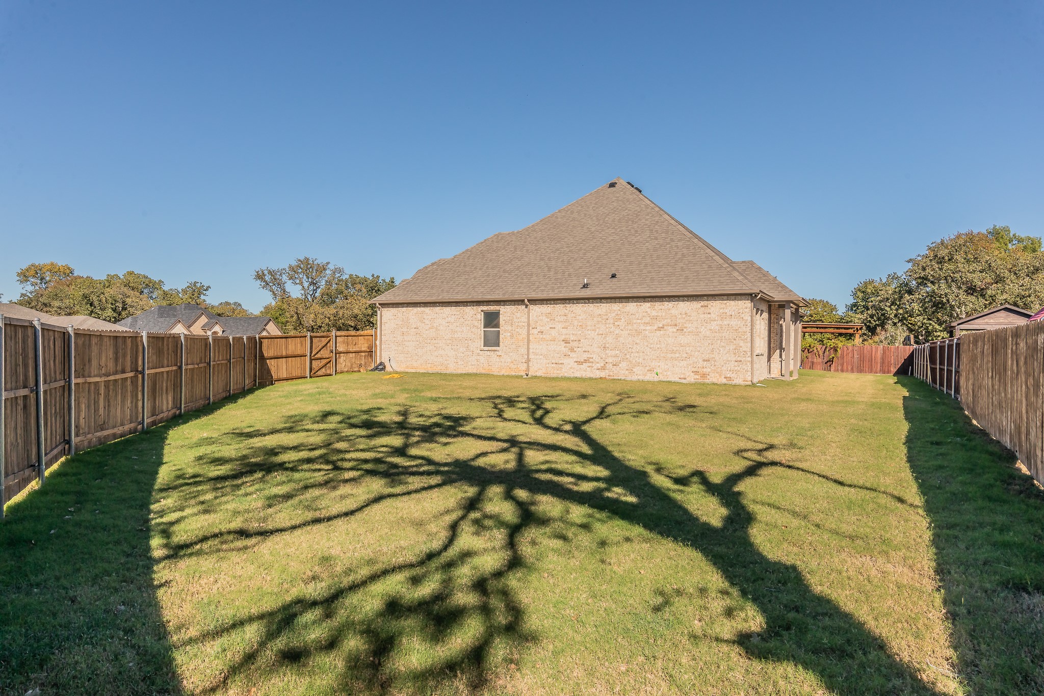 1600 Sea Breeze Court Azle TX 76020
