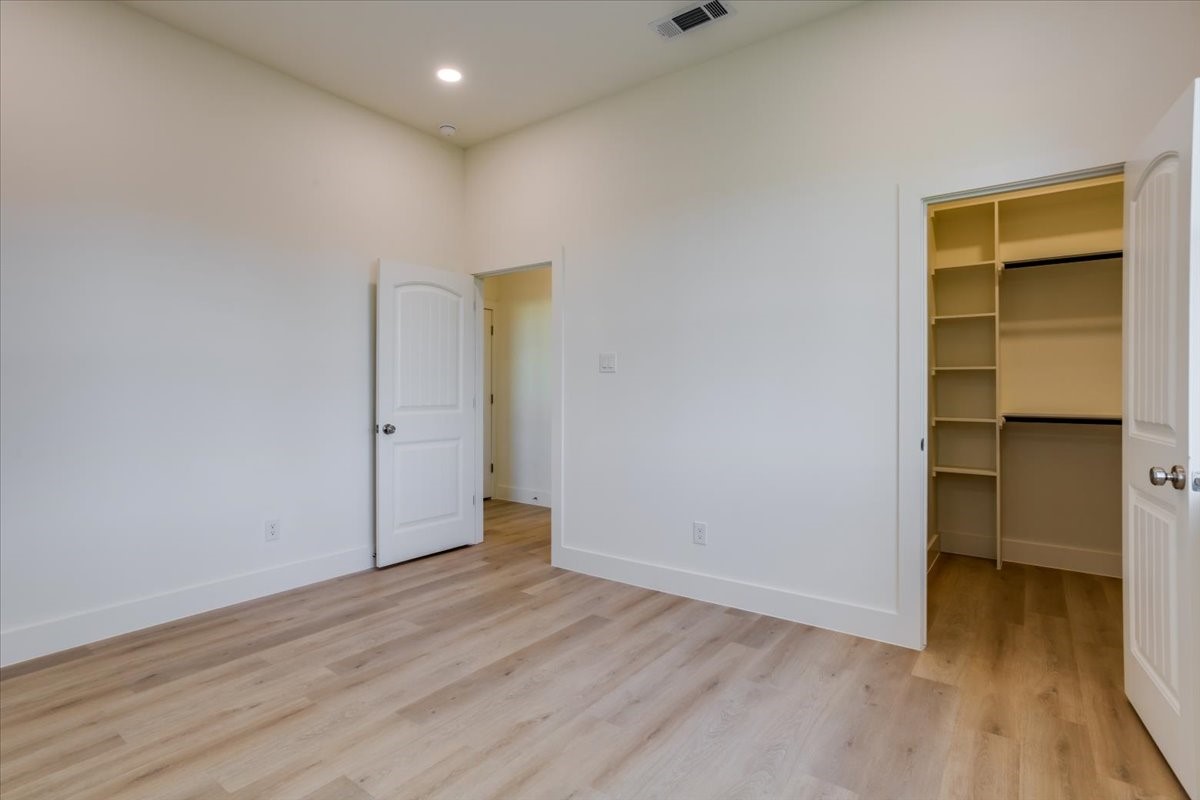 1507 Elk Creek Road Dallas TX 75253