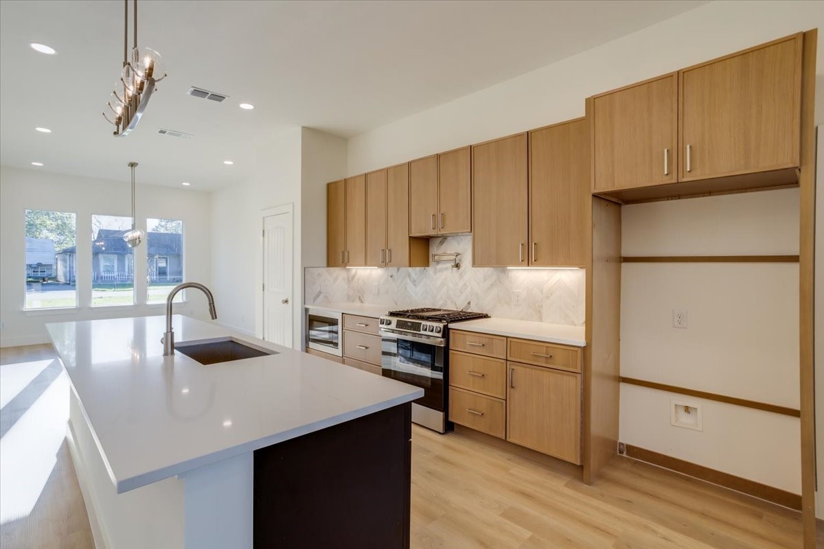 1507 Elk Creek Road Dallas TX 75253