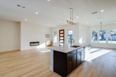 1507 Elk Creek Road Dallas TX 75253