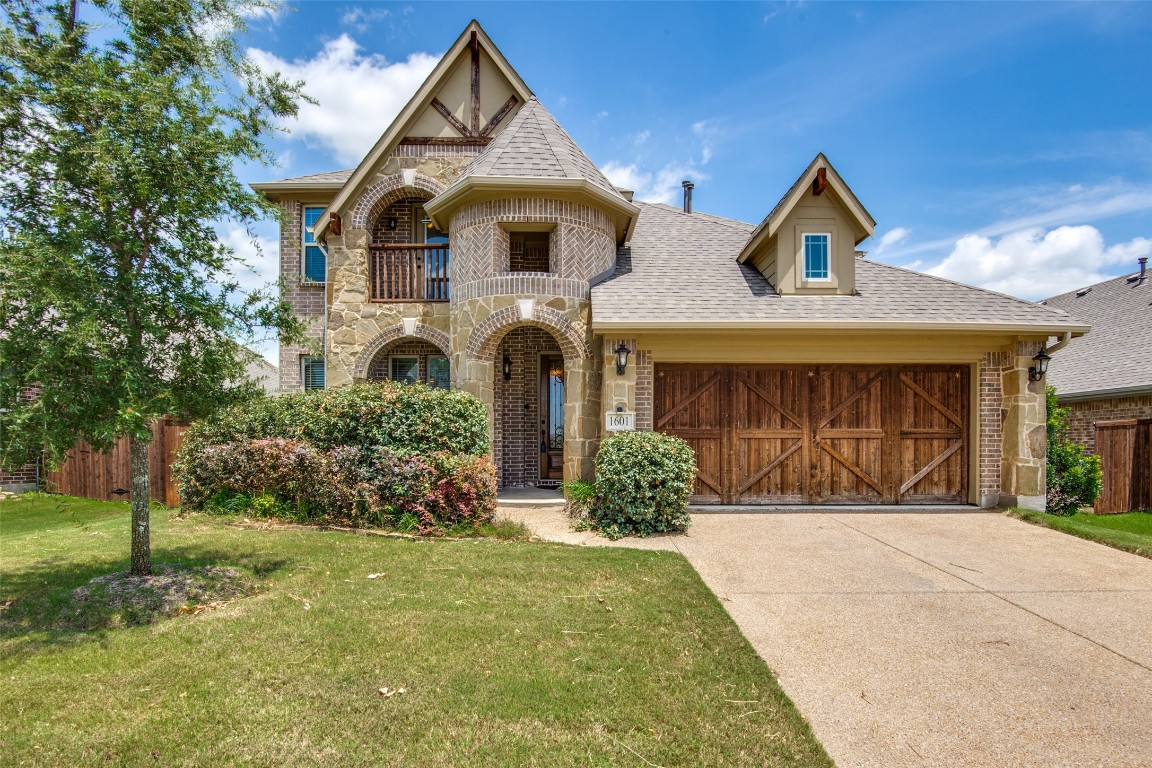 1601 Bull Street Aubrey TX 76227