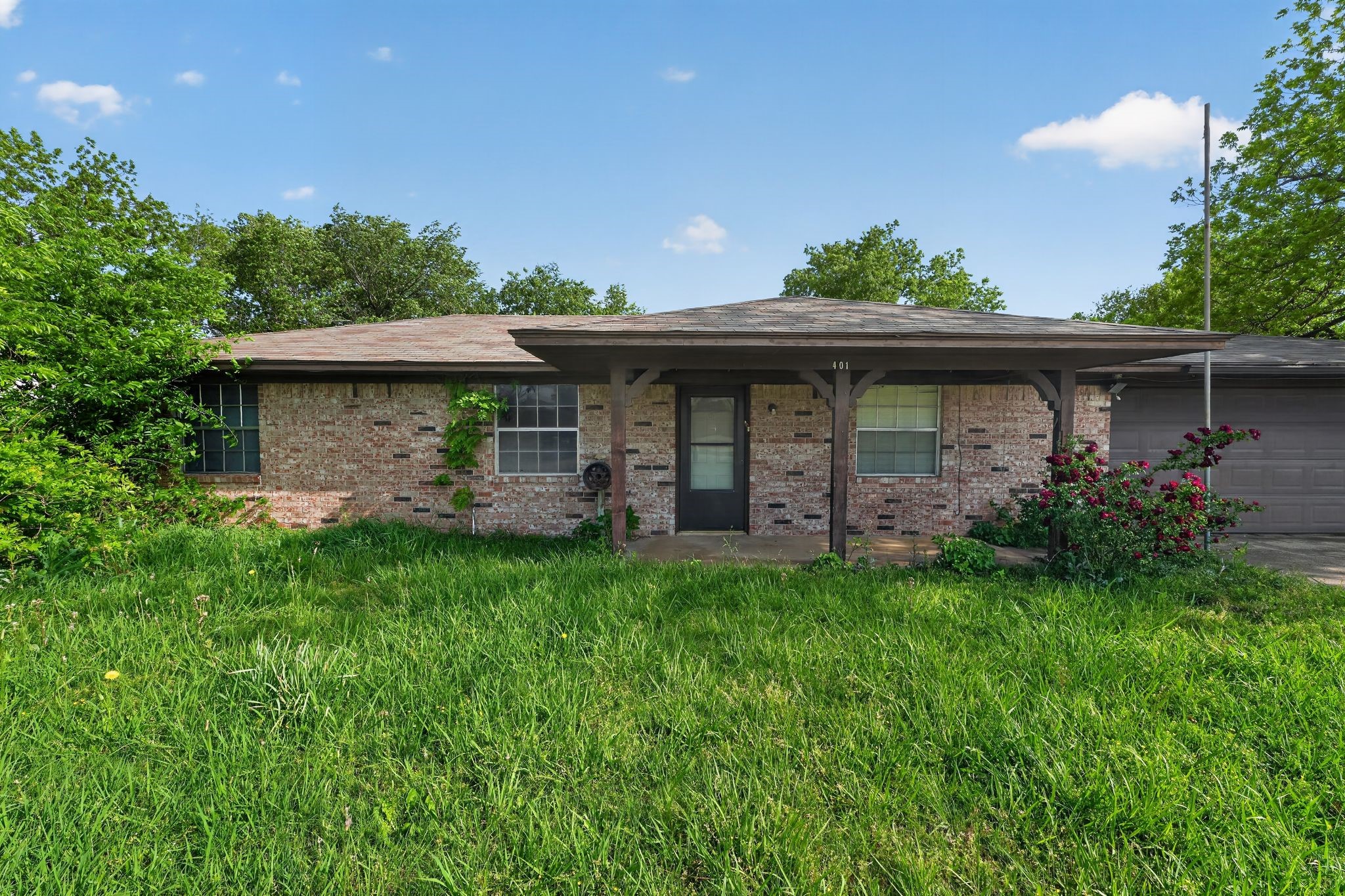 401 Peach Street Sanger TX 76266